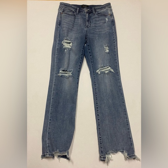 Judy Blue Classic Straight Fit Distressed Denim Jeans with Frayed Hem Size 9/29 - Picture 2 of 6